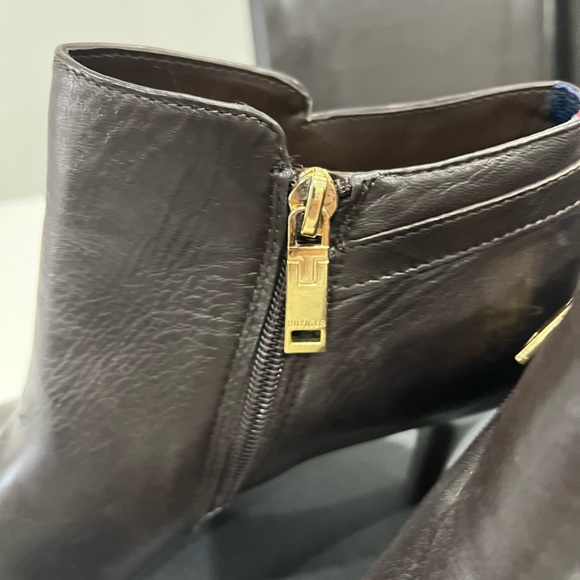 Tommy Hilfiger Heels - Picture 3 of 6